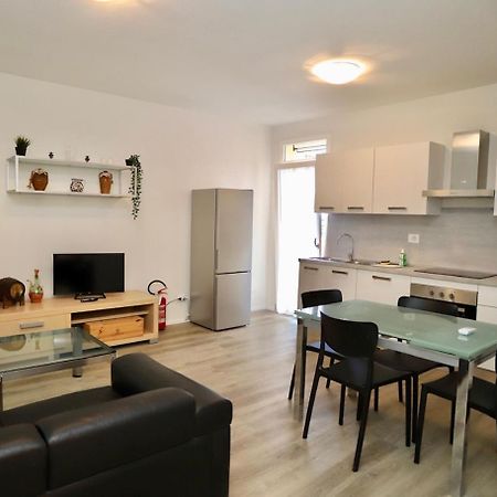 Appartamento Piazzetta Franchi 瓦尔的圣卡西亚诺 外观 照片